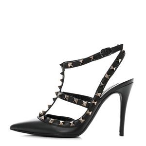 VALENTINO GARAVANI
Calfskin Rockstud Ankle Strap 100mm Pumps 37 Black